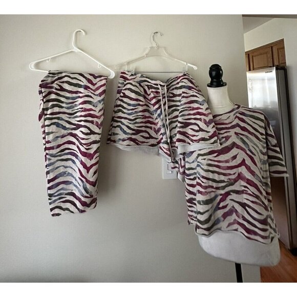 Secret Treasures Striped Print Pajamas 3pc Set  Top Sz 12-14 Bottom  Sz 18-20W - Picture 1 of 11